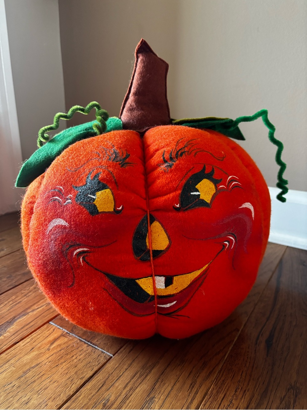 Vintage AnnaLee 1985 Large Jack’O Lantern Felt Pumpkin Halloween Decoration